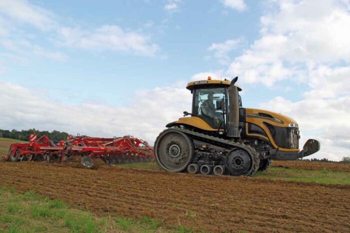 Challenger MT765D