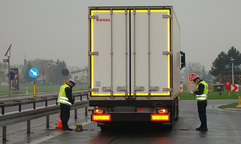 transport świeżego drobiu, inspekcja transportu drogowego, leszno, wielkopolska, granowo