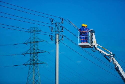 brak prądu na wsi, awarie, energia elektryczna, Tauron, prąd, Tauron Dystrybucja, awarii sieci średniego napięcia