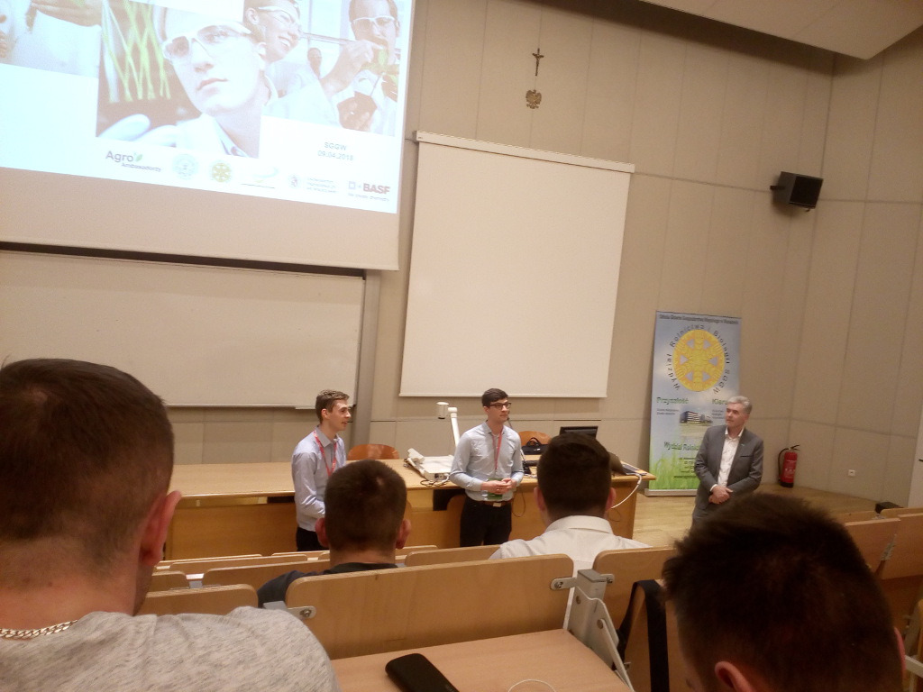 Jarosław Opic, Koło Naukowe Rolników, studenci
