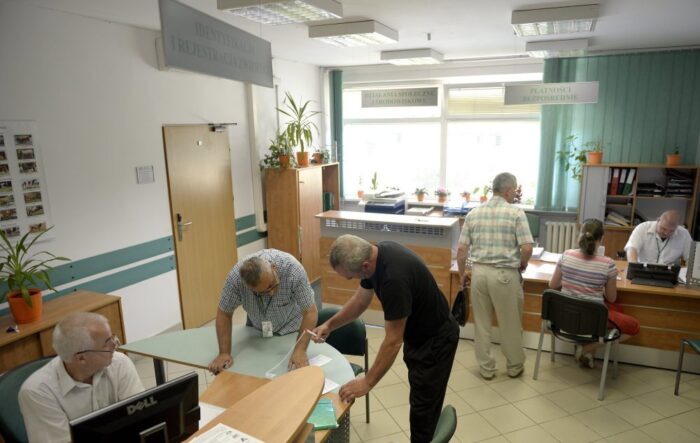 Restrukturyzacja małych gospodarstw, prow 2014-2020, arirm, wsparcie dla rolnictwa