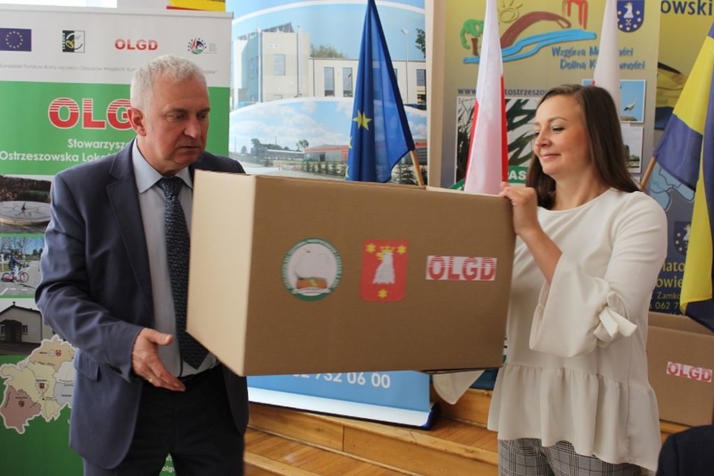 gąsiąta, Starostwo Powiatowe w ostrzeszowie, ostrzeszów, wielkopolska