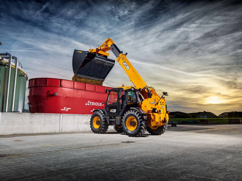 Ładowarka teleskopowa JCB 560-80 AgriPro