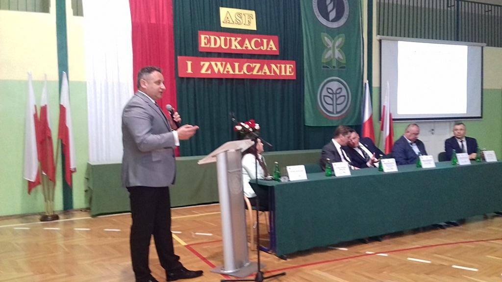 ASF, wirus, Siennica Różana, konferencja, Zespół Szkół Centrum Kształcenia Rolniczego w Siennicy Różanej