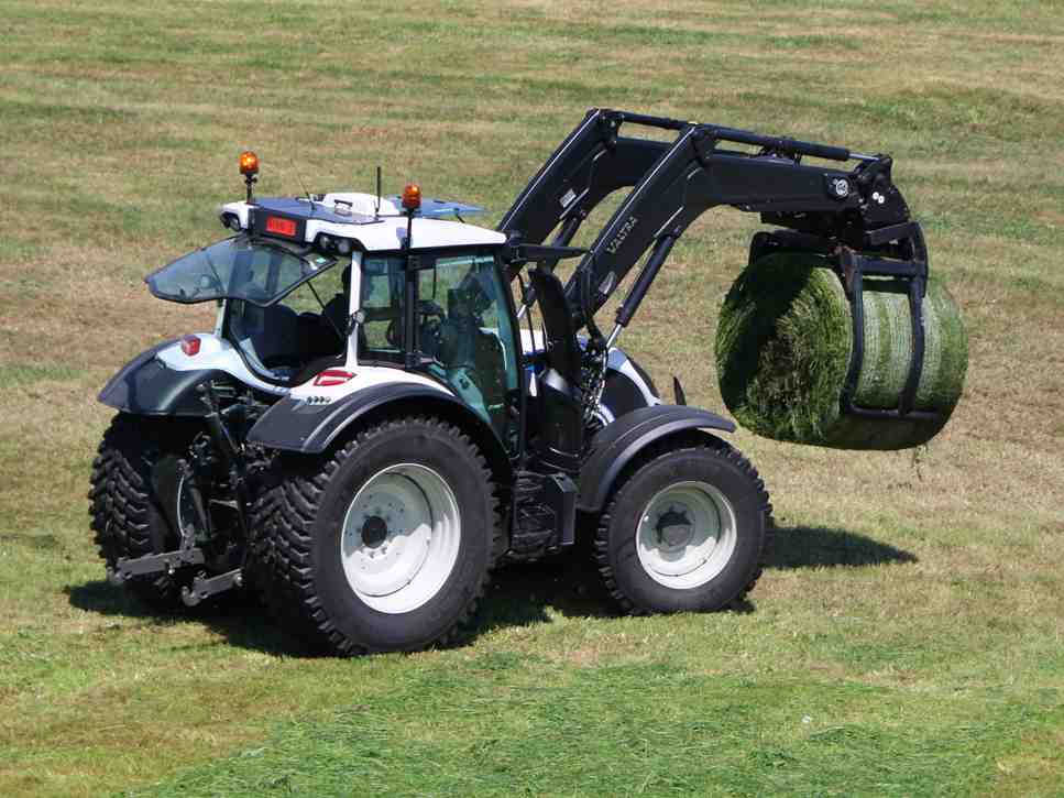 Valtra N174