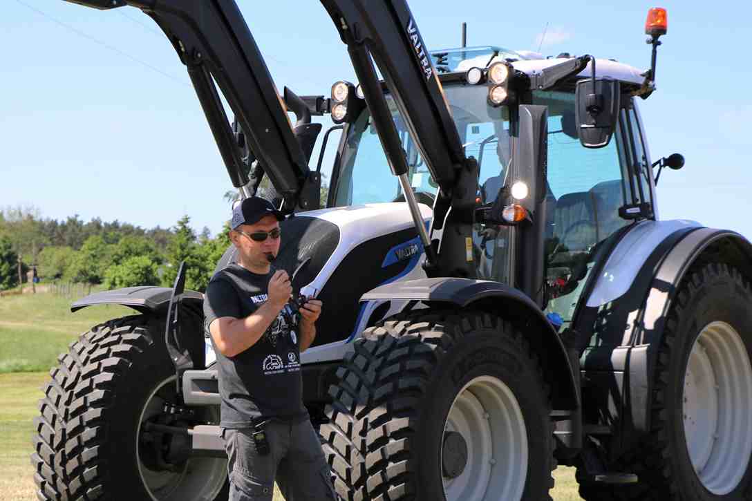 Sebastian Karasiewicz, Valtra Polska