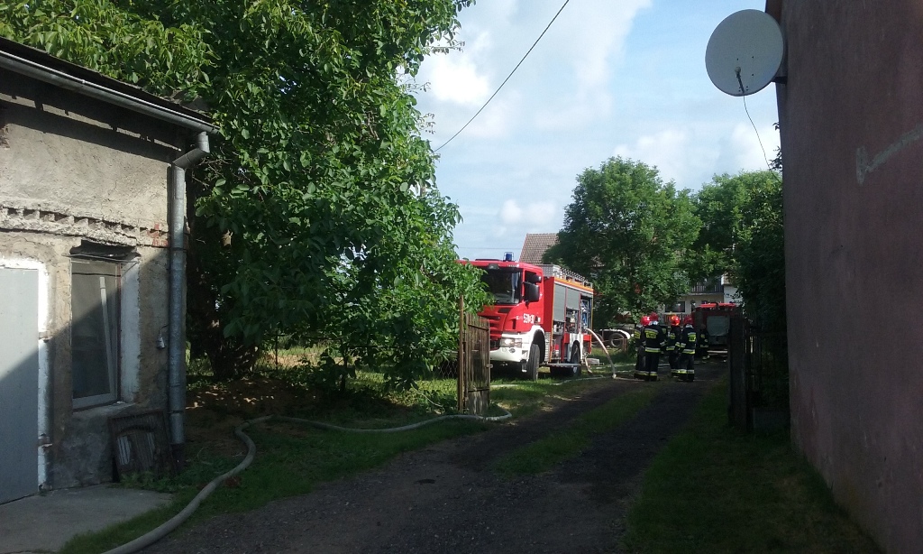 pożar, OSP, PSP, pożar balotów, pożar w gospodarstwie
