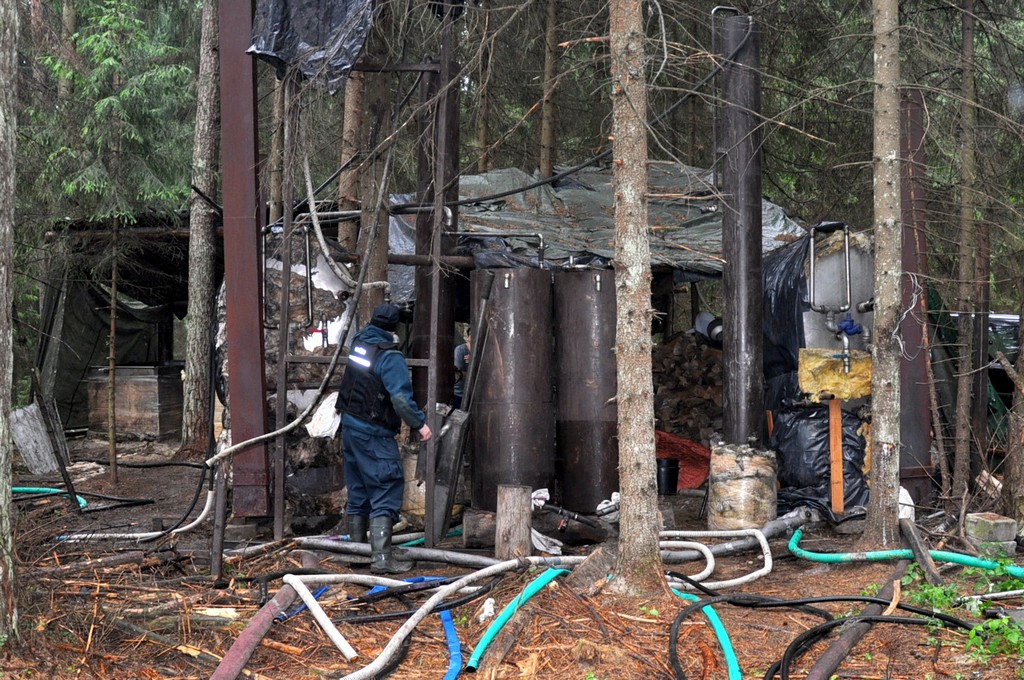 leśna bimbrownia, żednia, gmina Michałowo, podlasie, kas, Służba Celno-Skarbowa
