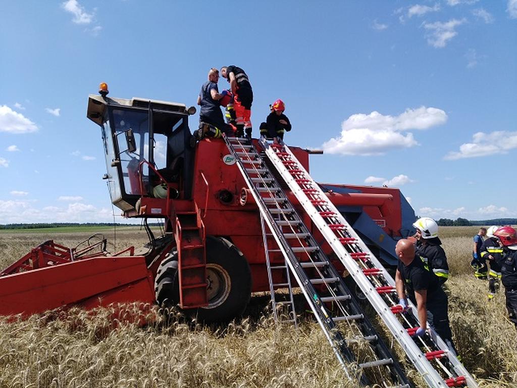 wypadek, żniwa, wypadek podczas żniw, kombajn zbożowy