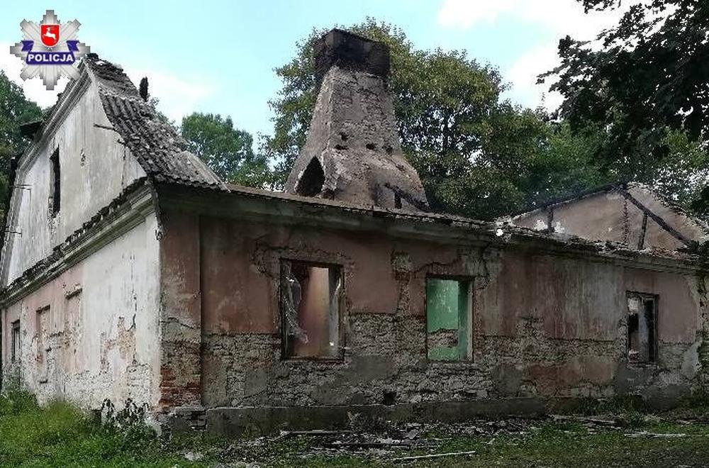 pożar, podpalenie, strażacy, policja, przestępstwo, gmina Trawniki