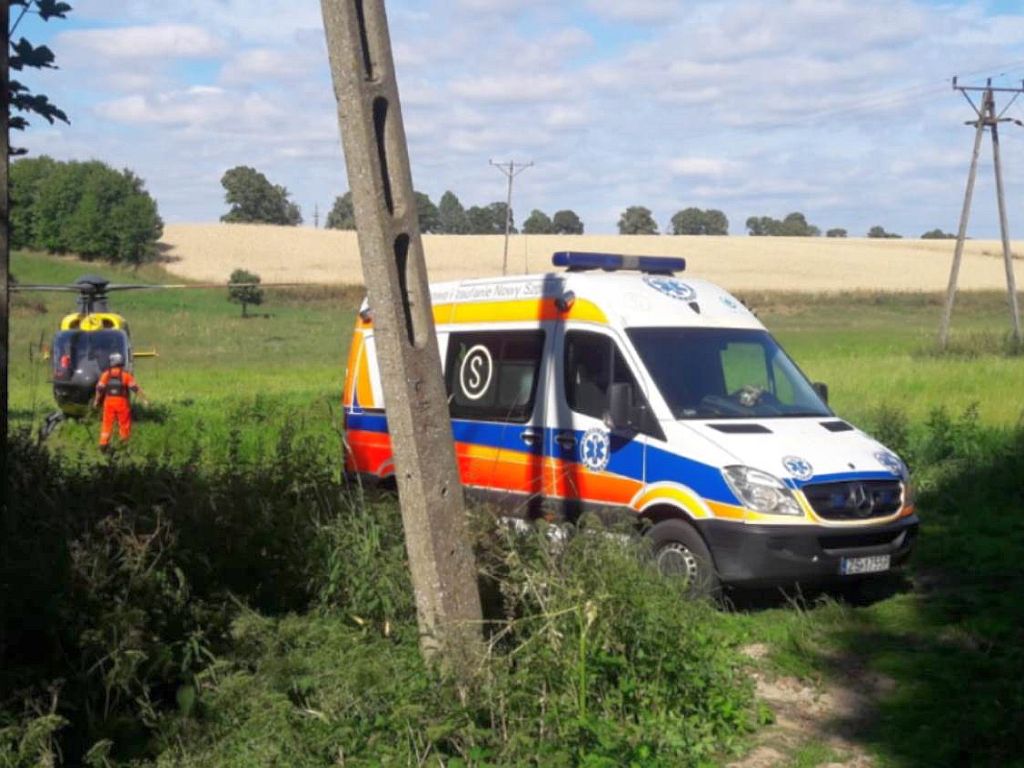 wypadek, policja, kujawsko-pomorskie, ranny mężczyzna, kosiarka dyskowa