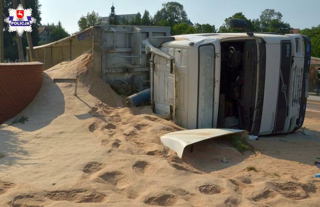 wypadek, policja, lubelskie,, warmińsko-mazurskie, pszenica, otręby