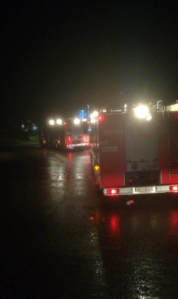 OSP KSRG Ruchna, pożar, burza, straty w gospodarstwie, pożar bel słomy, piorun