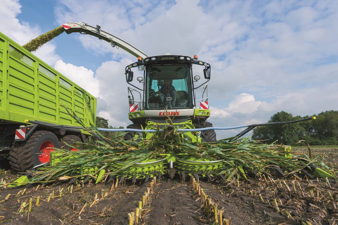 Kombaj Claas Lexion