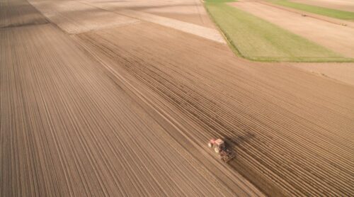 obrót ziemią w Polsce, ustawa o kształtowaniu ustroju rolnego, kupno ziemi, dzierżawa ziemi