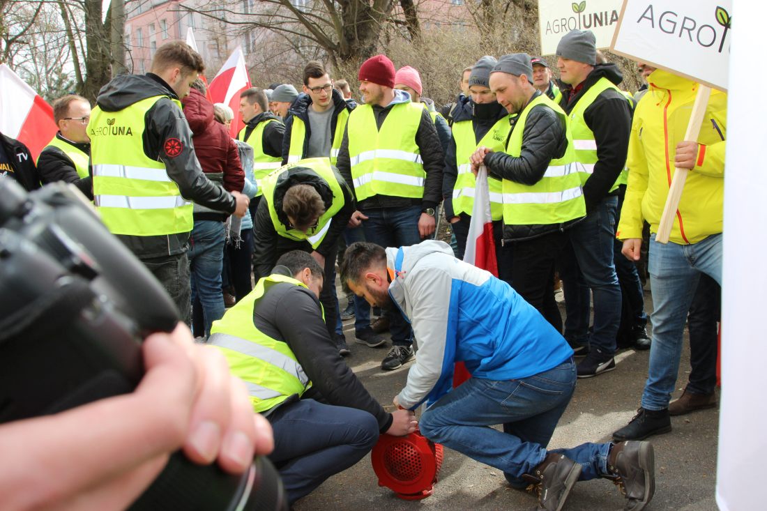 manifestacja rolników w Warszawie, protest, AGROunia, Warszawa, Michał Kołodziejczak