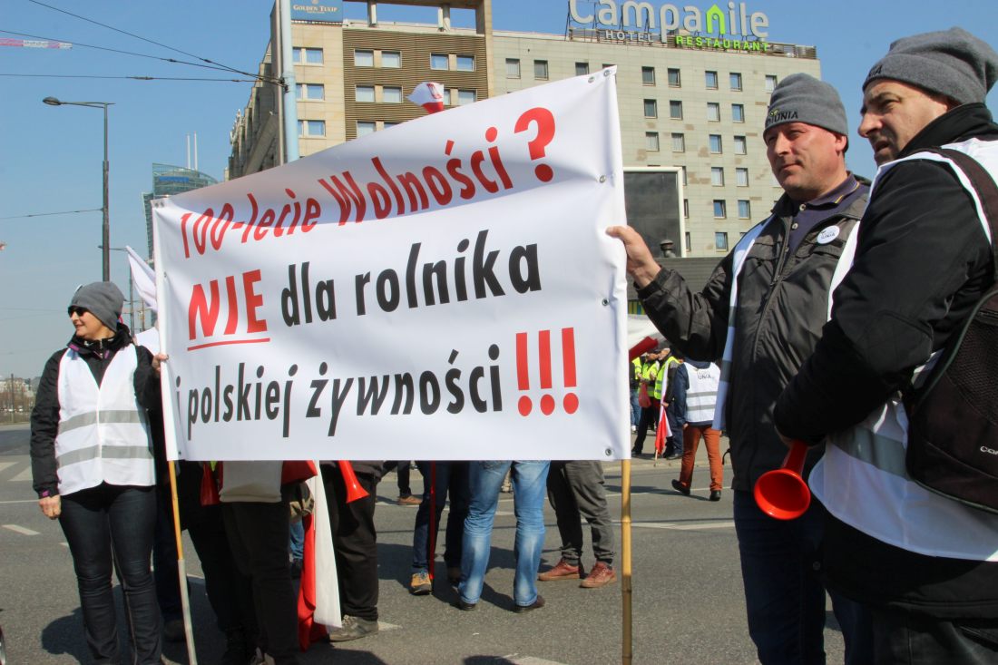 agrounia, protesty rolników, plac zawiszy, warszawa, mateusz morawiecki, jasieniec