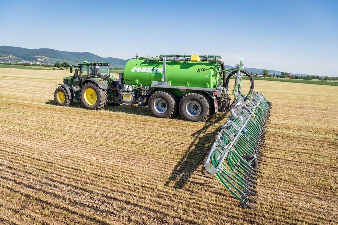 John Deere Manure Sensing
