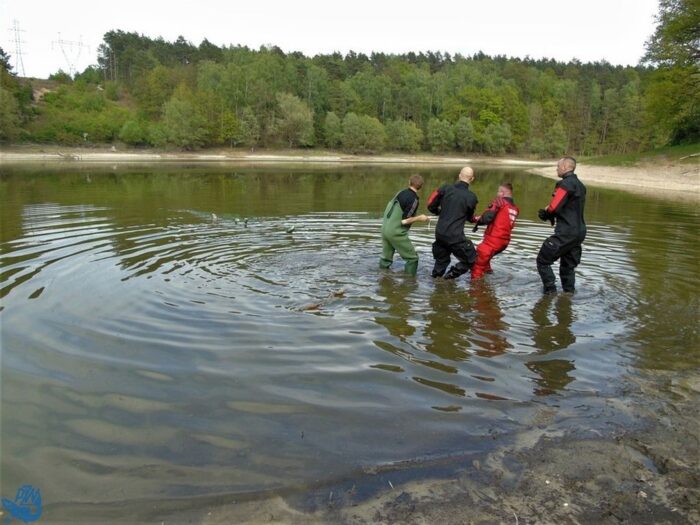 kłusownictwo, nielegalny połów ryb, straż rybacka, jezioro Kopcze, powiat pilski