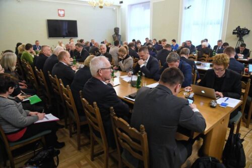 ustawa, Sejm, posłowie, PiS, rząd, premier, KRUS