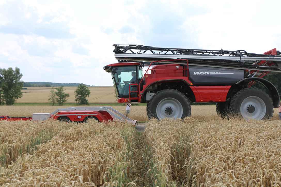 horsch shuttle,przyczepa do przewozu opryskiwacza