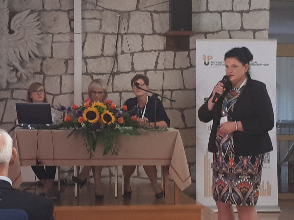 ludzie, sala, Kazimierz Dolny, dr inż. Aneta Perzanowska