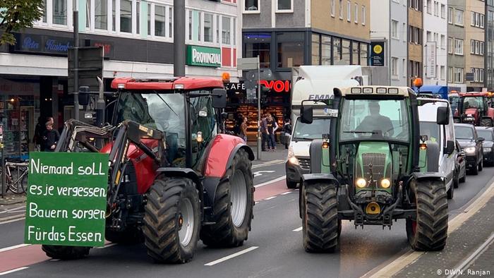 rolnicy w Niemczech, protest, ograniczenie użycia nawozów azotowych, traktory