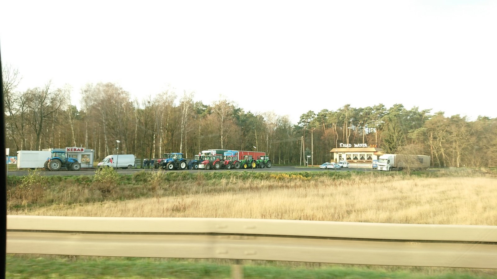 Unia Europejska, Nowy Zielony Ład, bioróżnorodność, rolnictwo, rolnicy, protest rolników, Instytut Gospodarki Rolnej