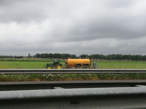 gnojówka, gnojowica, płynne nawozy naturalne, wartościowe nawozy naturalne, skład nawozów naturalnych