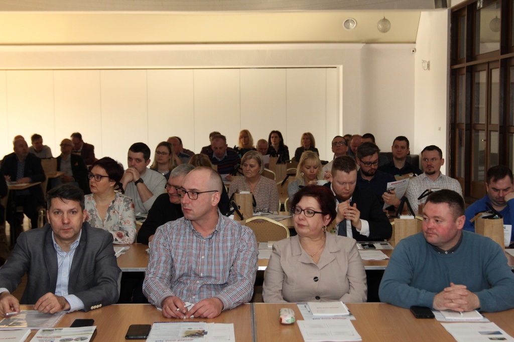 Pfeifer&Langen Polska, Melasa Drink Tofi, krowy mleczne, apetyt krów, TMR, melas buraczany, metan, globalne ocieplenie