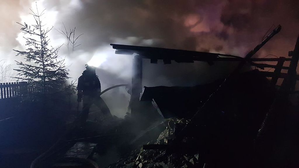 Suchodaniec, poiwiat strzelecki, zawalona stodoła