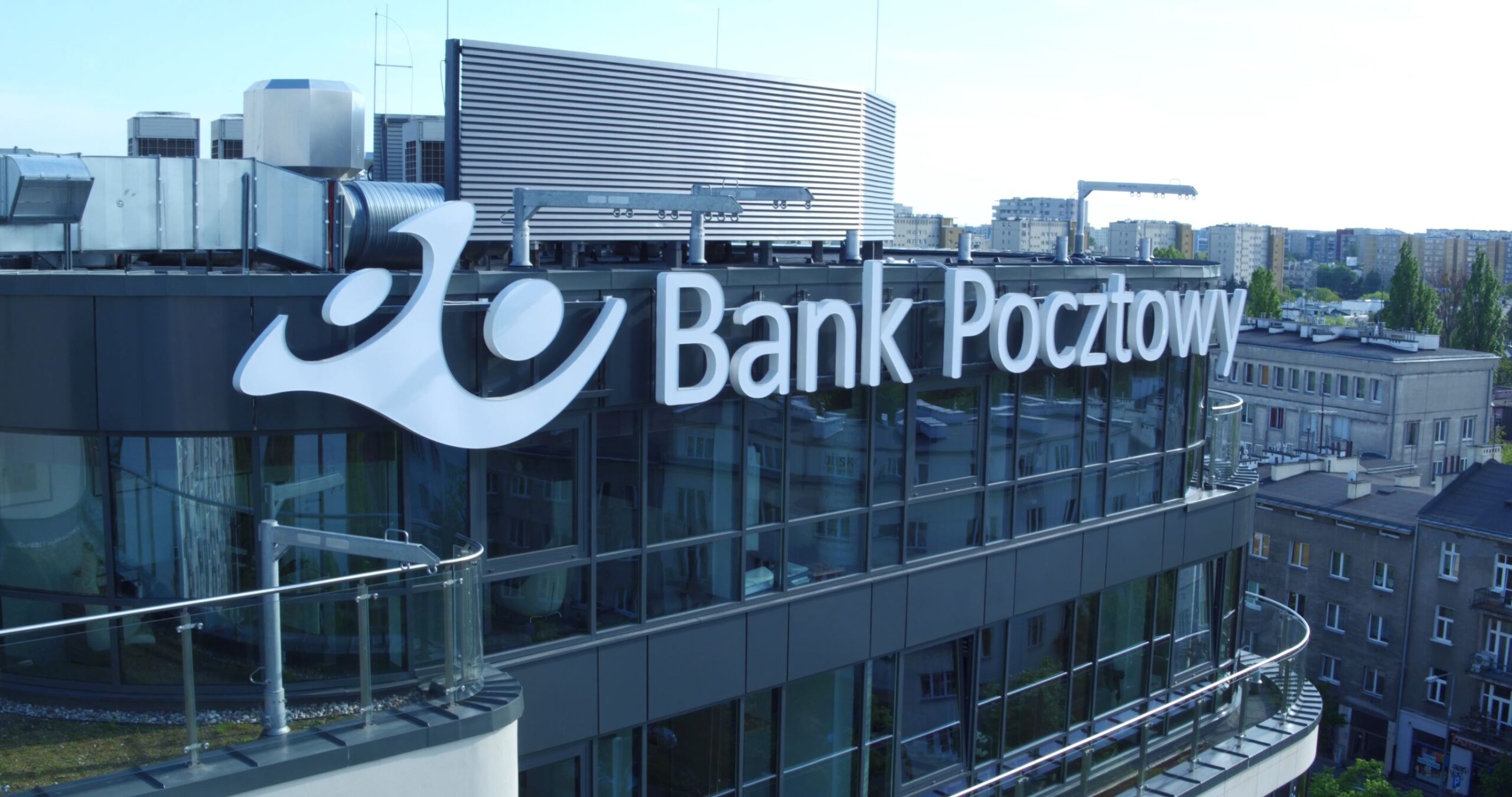 Bank Pocztowy, mikroinstalacje, OZE, panele fotowoltaiczne, kredyt z premią BGK, bonifikata