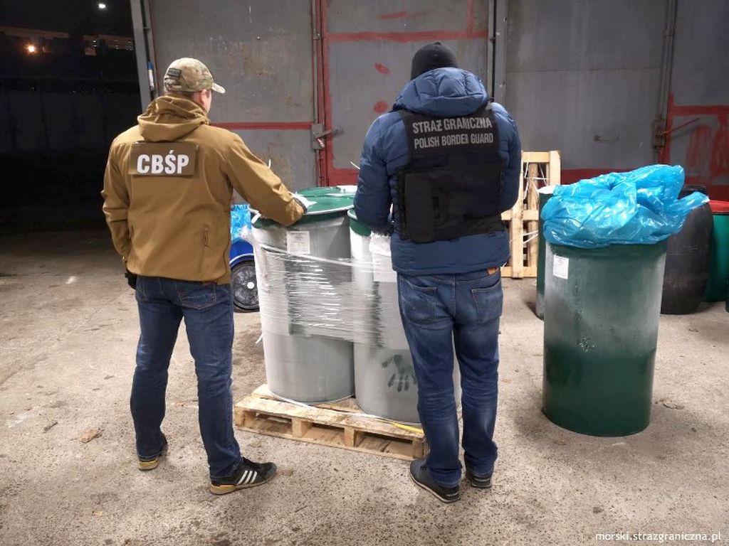 pulpa ananasowa, Centralne Biuro Śledcze Policji , Straż Graniczna, przemyt kokainy