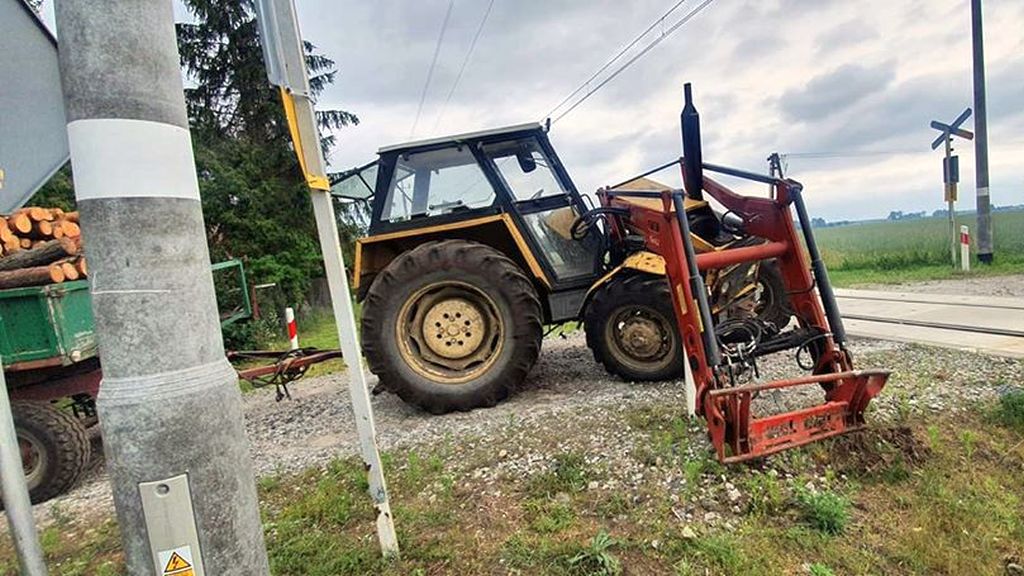 wypadki z udziałem ciągników rolniczych, wypadki na drogach, Sokołowo Budzyńskie, powiat chodzieski