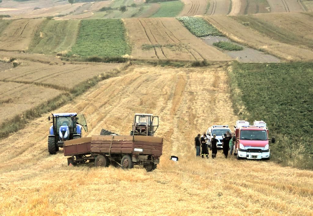 wypadek, policja, śmiertelny wypadek, wypadki na wsi, wypadek samochodowy