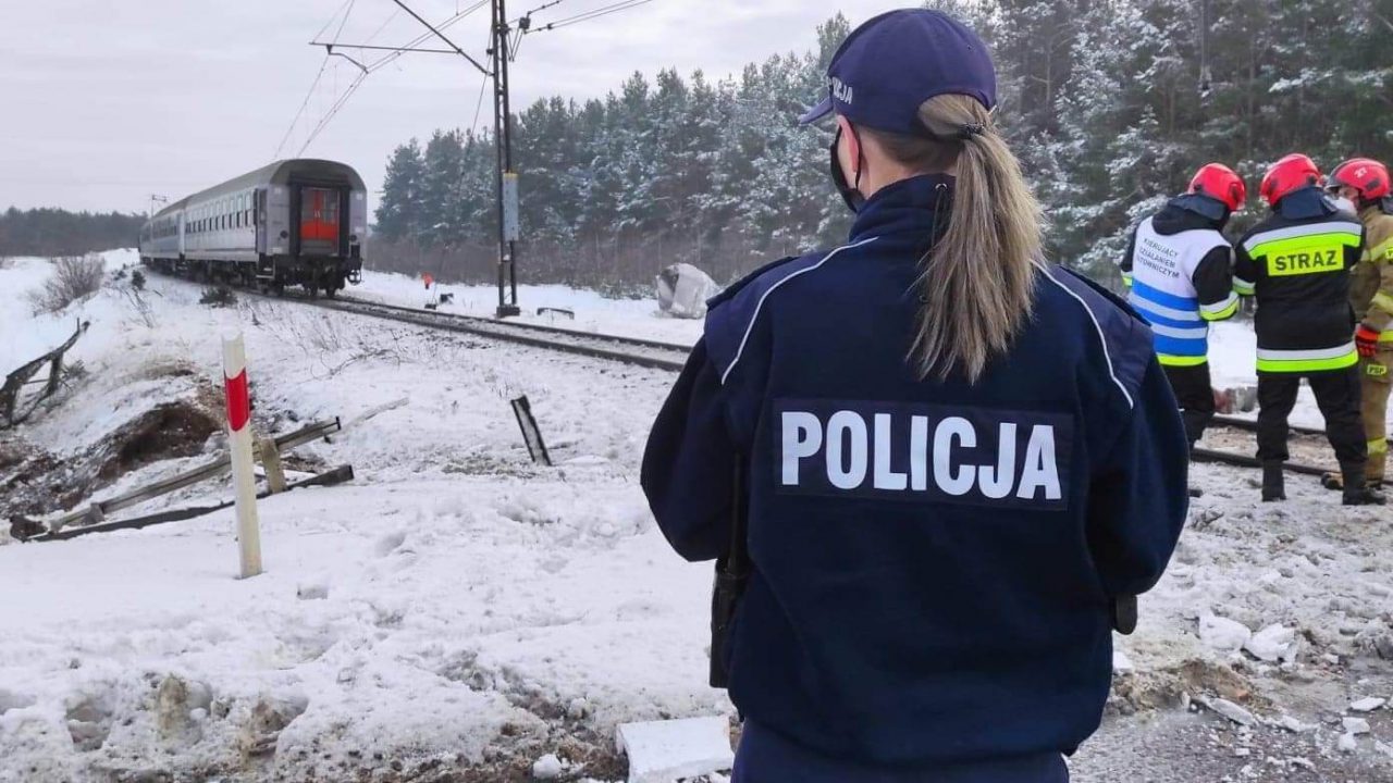 koszarówka, powiat grajewski, zderzenie mleczarki z pociągiem, transport mleka
