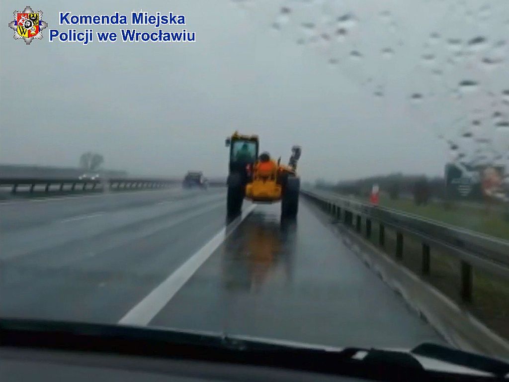 droga ekspresowa S8, ładowarka, Krzysztof Marcjan, KMP Wrocław