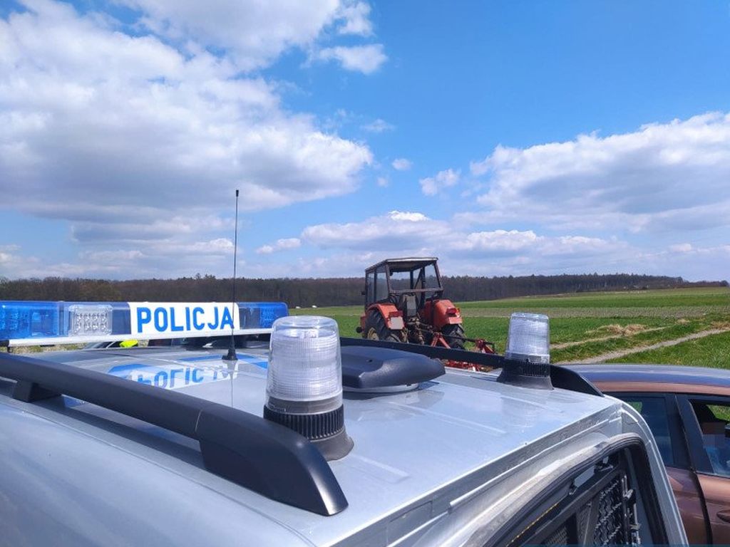 policja, ciągnik, patrol, drogówka