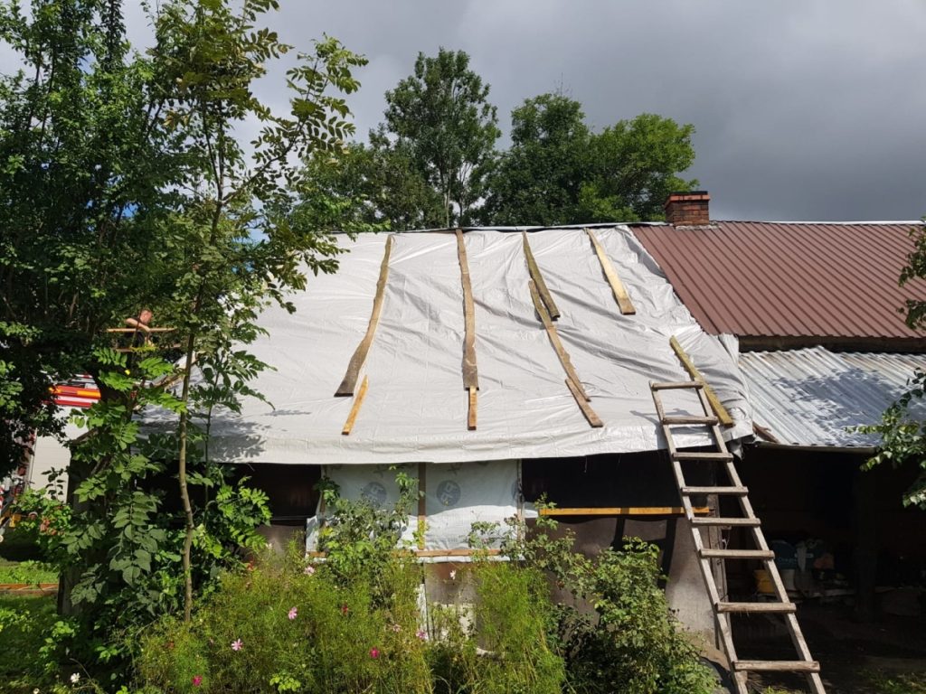 straty w gospodarstwach, wichura w powiecie zamoskim, gminia Komarów-Osada, Śniatycze