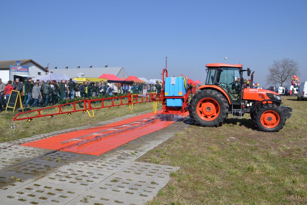 AGROMARSZ , WODR, odmiany kukurydzy, drony w rolnictwie, Poldrony, pokaz florystyczny