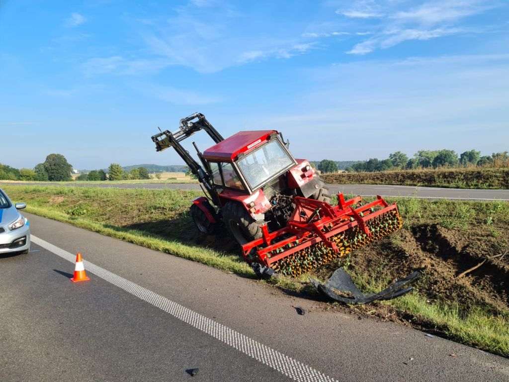 wypadek, ciągnik, peugot, szamotuły
