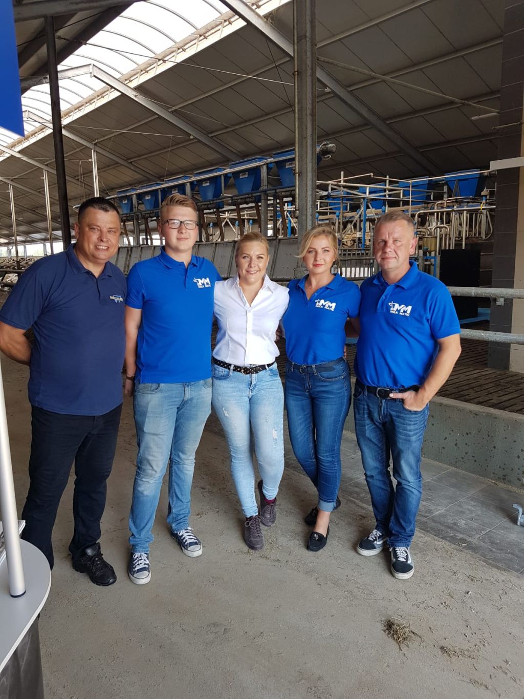 dni otwarte z Dairymaster, zwiedzanie obory, hala udojowa, dój krów, gospodarstwo rolne,