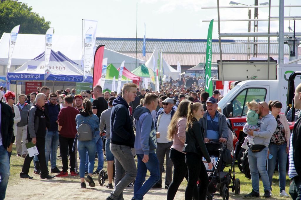 targi w Szepietowie, najatrakcyjniejsze stoisko, wystawa zwierząt, maszyny rolnicze, pokazy, doradztwo,