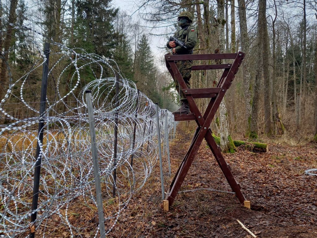 Nadleśnictwo Hajnówka, Braniewska Brygada Kawalerii Pancernej, kryzys na granicy polsko-białoruskiej