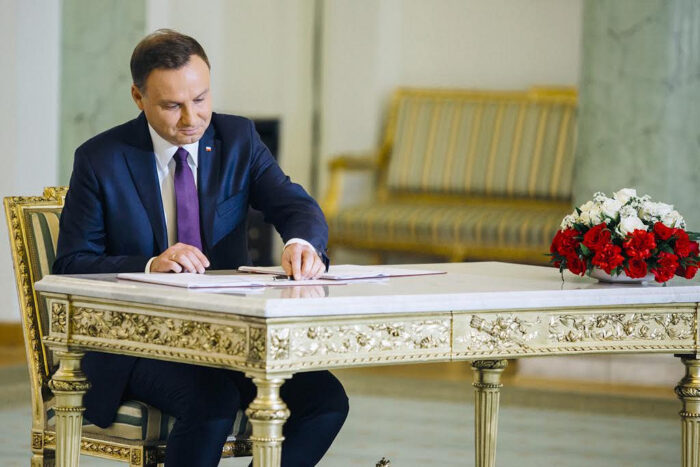 rolniczy handel detaliczny, sprzedaż wyrobów przez rolnika, polski ład, Andrzej Duda