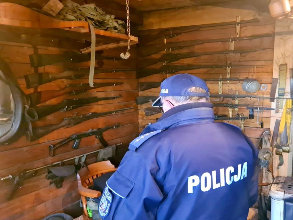 pocisk trafił w dom, Zagórze, gmina Rawa Mazowiecka, Agata Krawczyk