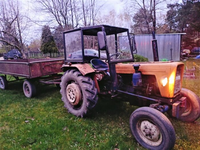 pijani traktorzyści, traktorzysta rozbił płot, Ornontowice, powiat mikołowski