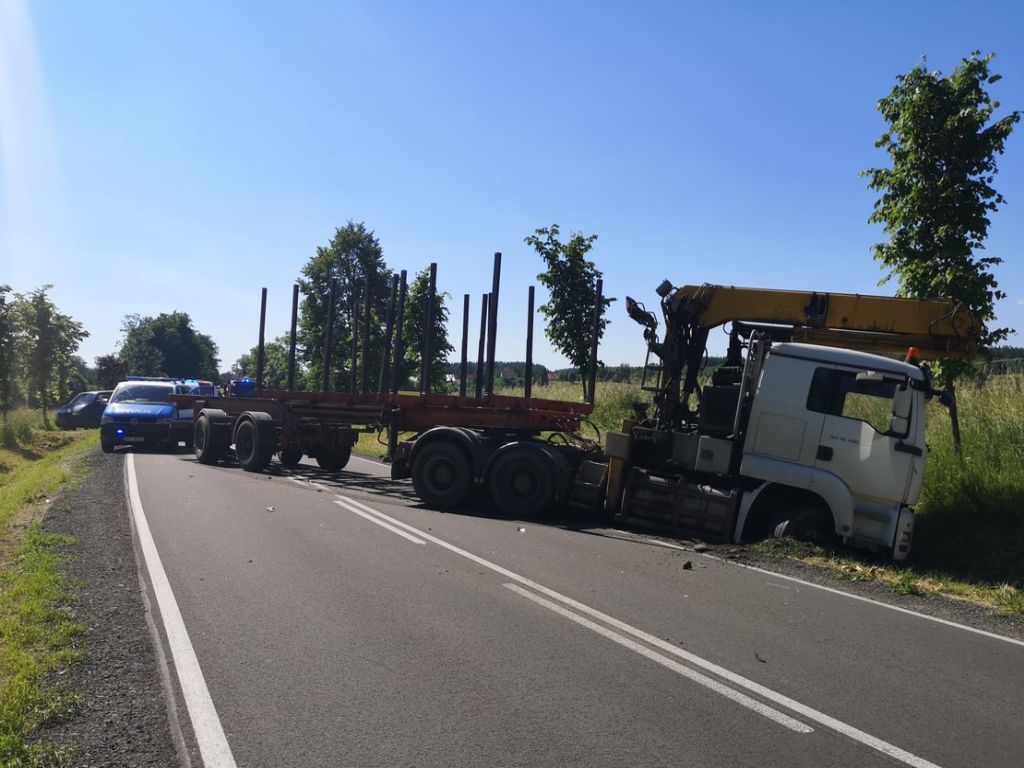 transport drewna, Najdymowo, powiat  olsztyński,Piotrówka, powiat kępiński