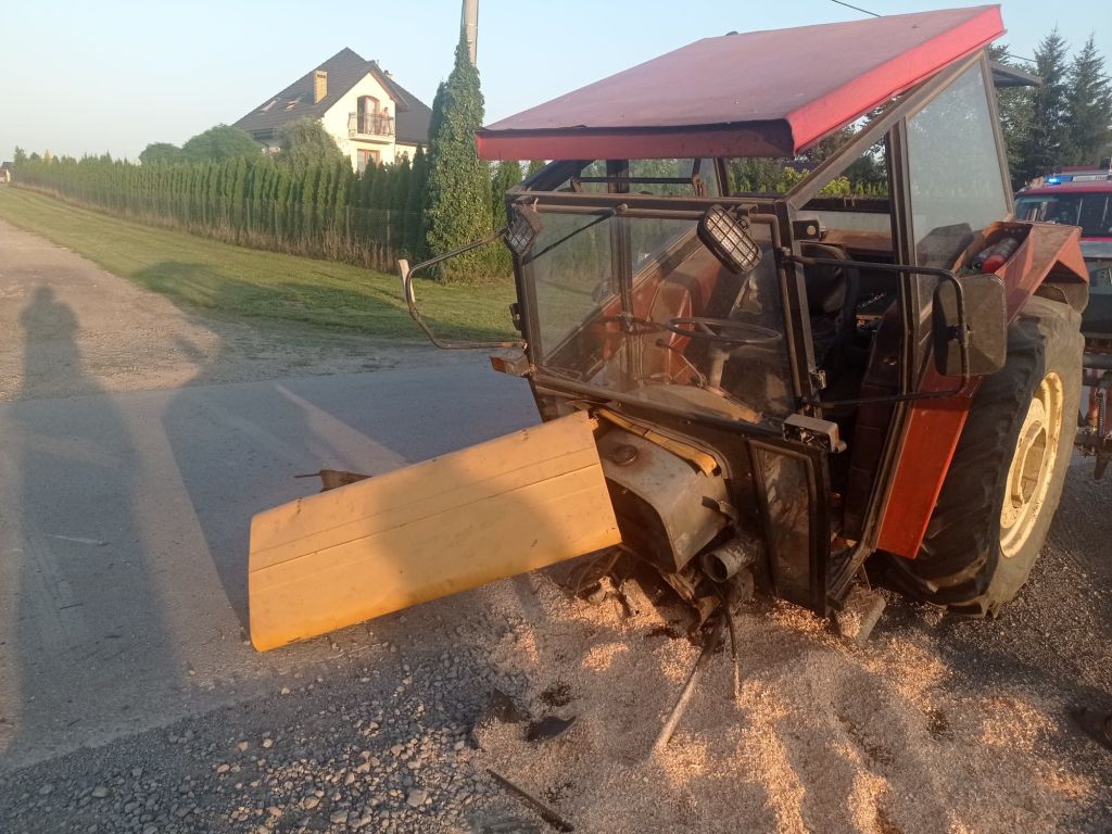 wypadki z udziałem ciągników rolniczych, traktor rozpadł się na pół, Moroczyn, Marcin Lebiedowicz