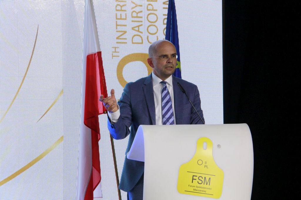 Międzynarodowe Forum Spółdzielczości Mleczarskiej, produkcja mleka, rynek mleka, spółdzielnie mleczarskie,
